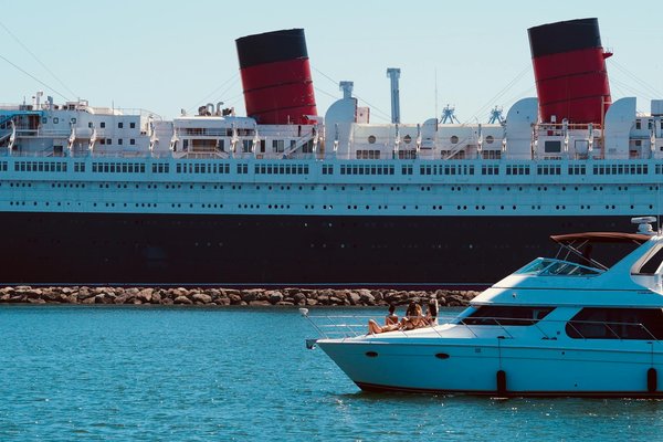 What UK rentals provide the best wellness retreats?